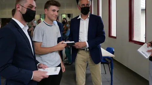 Un « kit de survie » de l’administratif pour les jeunes de...